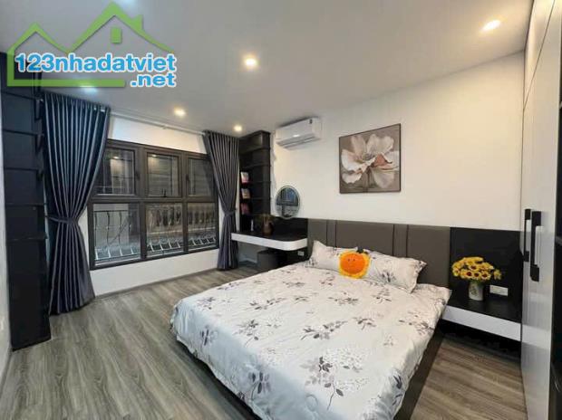 SIÊU PHẨM XUÂN LA TÂY HỒ - DT 38M * 5 TẦNG - THANG MÁY - KINH DOANH - Ô TÔ GIÁ 12.5 TỶ. - 1