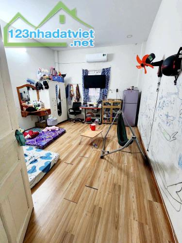 HẺM 5M Ô TÔ VÀO NHÀ - Sát MT Hoàng Trọng Mậu, Him Lam - GIÁ RẺ QUẬN 7 - 4