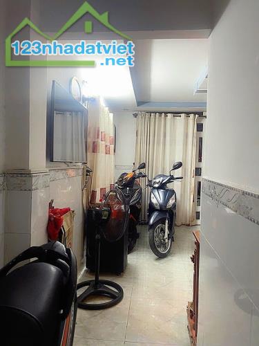 Thơm nhà Đường Số 2 ngay khu dân cư Vĩnh Lộc 70m2 ,2 Tầng hẻm xe hơi Nhỉnh 2 tỷ - 2