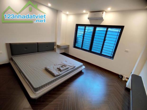 Bán nhà mới lô góc đường thông 5 tầng thang máy đầu phố Quang Trung giá 8 tỷ gần bãi ô tô - 1