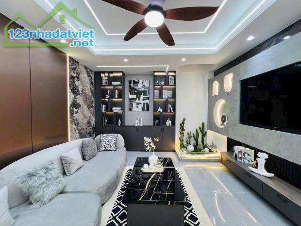 Nhà Phạm Văn Chiêu, P.14, GV. Trệt 4 lầu, full nội thất - Giá: 9,9ty TL - 3