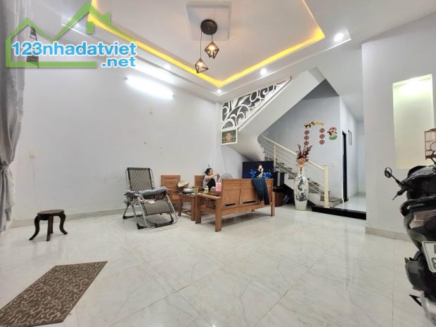 ♪ Nhà gần Kiệt 123 Cù Chính Lan , Chợ, Trường, 82m2, 2 tầng, 3PN, sân rộng, 2.85 tỷ - 1
