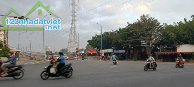 Bán mặt tiền Bùi Hữu Nghĩa gần Cầu Bửu Hòa, Ủy Ban Tân Vạn, 240m2, giá 9 tỷ 990. - 2