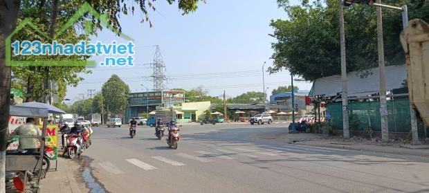 Bán mặt tiền Bùi Hữu Nghĩa gần Cầu Bửu Hòa, Ủy Ban Tân Vạn, 240m2, giá 9 tỷ 990.
