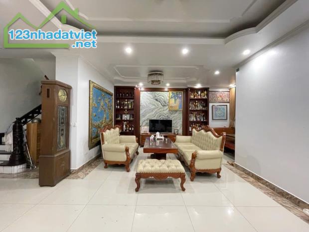 🔥ĐẲNG CẤP🔥 BÁN BIỆT THỰ VIP – KHU ĐÔ THỊ VIỆT HƯNG – LONG BIÊN  – 190M² – CHỈ 53.5 TỶ 🔥 - 2
