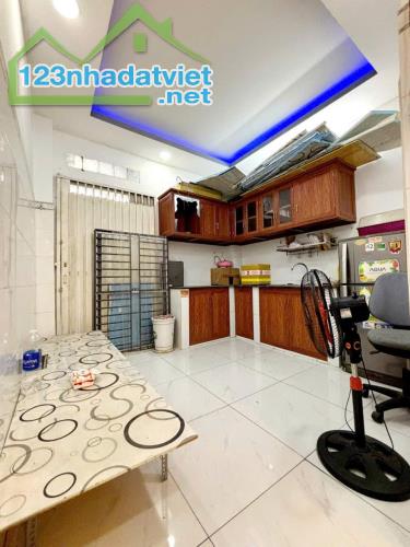 Bán nhà đường bến phú lâm 41m2 - phường 9,quận 6 - giá chỉ 4,5 tỷ tl - 2