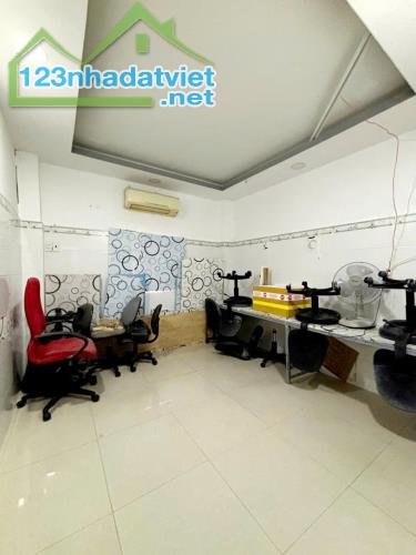 Bán nhà đường bến phú lâm 41m2 - phường 9,quận 6 - giá chỉ 4,5 tỷ tl - 3