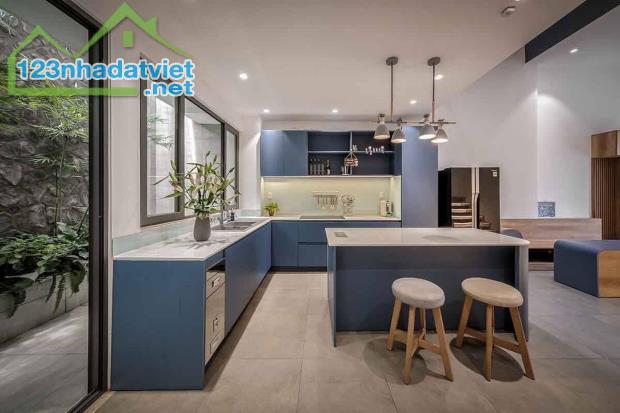 **Bán nhà mặt tiền phường 12, MT Sơn Hưng, Tân Bình; (4*14) 4 tầng - 7,3 tỷ - 4