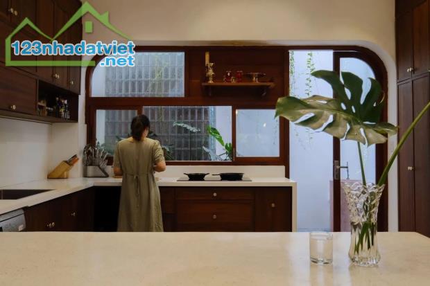 **Bán nhà mặt tiền phường 12, MT Sơn Hưng, Tân Bình; (4*14) 4 tầng - 7,3 tỷ - 3