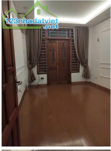 NHÀ PHÂN LÔ PHỐ XUÂN LA . DT 50m2, Ô TÔ TRÁNH ĐỖ, QUAY ĐẦU. DÂN TRÍ CAO, VƯỢNG KHÍ. - 2