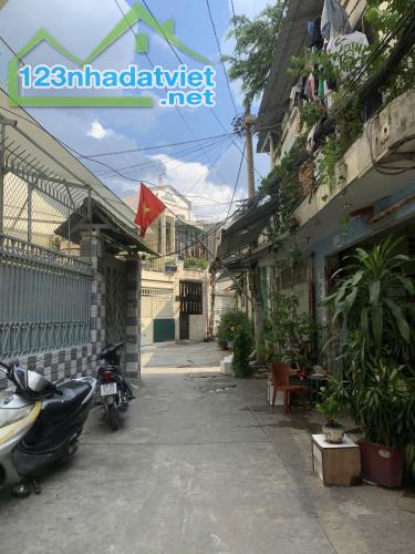 Bán nhà quận 10, đường Cách Mạng Tháng 8, 42m2, cấp 4, hẻm 4m, 6 tỷ - 1