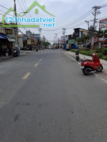 Giảm 300tr! Nhà 4 tầng HXT, Nở hậu –  Thạnh Lộc 51 Q12 - 4