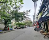 Hiếm Phố Chùa Láng 46m2 - 5 tầng - MT5m lô góc view Hồ ô tô kinh doanh sầm uất 17.9 tỷ