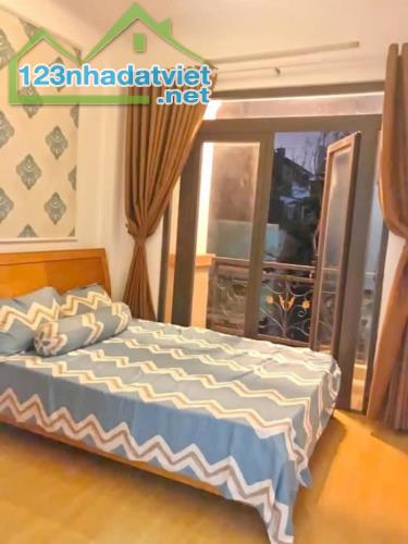 Siêu phẩm nhà đẹp hẻm xe hơi Q7 64m 2 tầng 4 phòng ngủ chỉ dưới 8tỷ. - 4