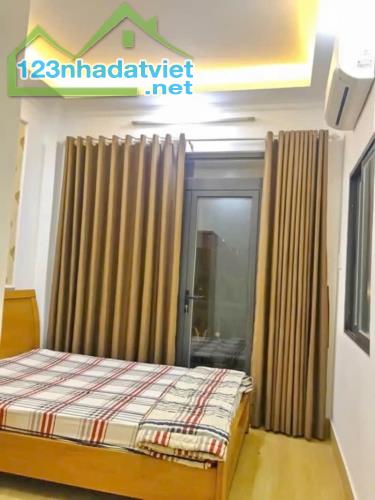 Siêu phẩm nhà đẹp hẻm xe hơi Q7 64m 2 tầng 4 phòng ngủ chỉ dưới 8tỷ. - 5