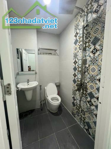 Bán nhà MỚI, ĐẦU HẺM 45M2, GẦN KHU CHẾ XUẤT TÂN THUẬN, Đường Huỳnh Tấn Phát, Quận 7. - 1