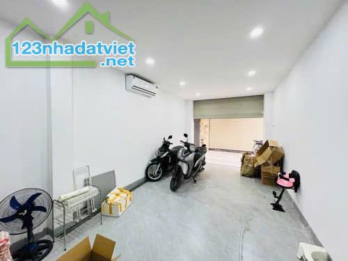 Siêu phẩm thang máy, ô tô đỗ cửa, gần hồ Bùi Xương Trạch 6 tầng 45m2 mới cho thuê, làm VP - 2
