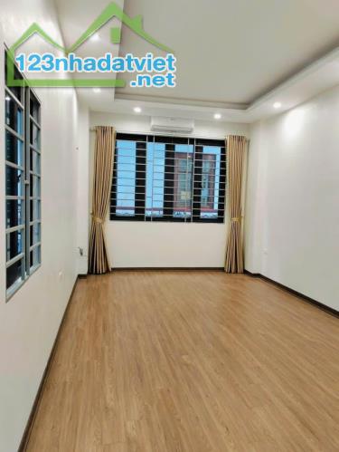 BÁN NHÀ BIÊN GIANG 5Tx33m2 GIÁP QL6A, CẦU MAI LĨNH - 1