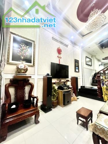 BÁN NHÀ NGUYỄN XÍ, P26, 4 TẦNG 65M2 - 4 PHÒNG NGỦ - SỔ HỒNG RIÊNG - 3