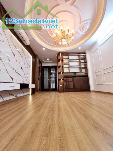BÁN NHÀ PHÂN LÔ KIM ĐỒNG, Ô TÔ VỈA HÈ,7 TẦNG THANG MÁY, KINH DOANH, 50M2 GIÁ 21.X TỶ - 1