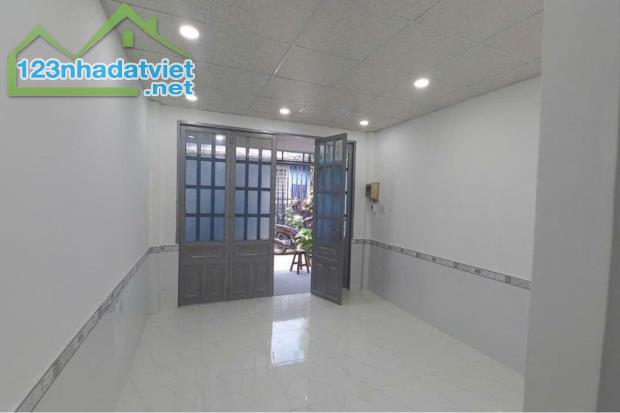 Bán Nhà 2 Tầng, DT Lớn 60m2, Nhỉnh 3 Tỷ Tân Chánh Hiệp Quận 12