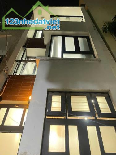 Bán nhà hẻm xe hơi đường Dương Quảng Hàm, P.5, 3,9 x 12 nh 4,2, 4 lầu giá 5.18 tỷ tl