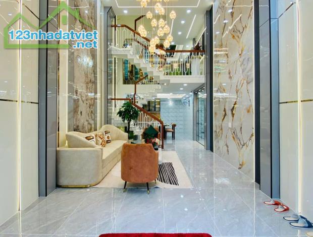 LÊN SÓNG SIÊU PHẨM ĐẾN TỪ ROMA MỘT TRỤC PHẠM VĂN CHIÊU, FULL NỘI THẤT, GIÁ 9,286TY TL - 1