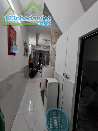 3 TẦNG -40M2 -3PN -NGAY CHỢ VẠN NGUYÊN -Q 8 P15 - 1