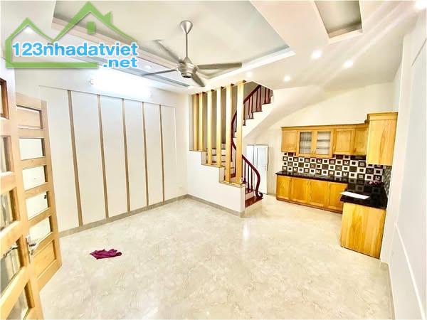 cần bán căn nhà trong ngõ 77 XUÂN LA (210 Võ Chí Công, Cầu Giấy) như hình ai mua - 5
