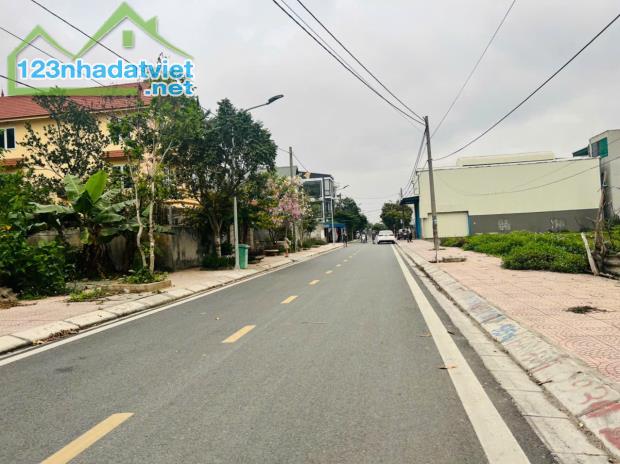 Hàng hiếm ngõ thông  Cách Hạ, Nam Sơn 57m giá 1,4x tỷ  LH 0979087664 - 3