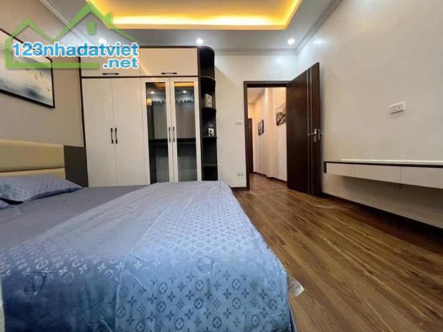 Bán Nhà Tứ Liên Tây Hồ 48m2 5 tầng 7,9 tỷ 20m ra đường oto tránh Sổ đẹp ảnh thật - 1