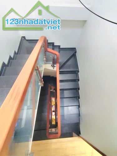 Bán Nhà Hẻm Xe Hơi Nguyễn Văn Quỳ, 123m2, 4 Tầng, Chỉ 9 Tỷ 9, Phú Thuận, Quận 7 - 4