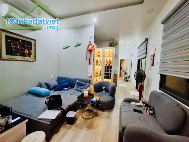 GẤP BÁN - GÒ DẦU HẺM 6M THÔNG - 90M - NGANG 5 NHỈNH 8 � TL - 2
