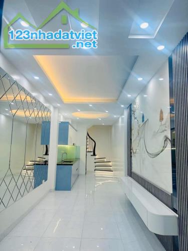 Hòa Bình 4 30m2 4 tầng mới tinh .Giá 5,75 tỷ - 1