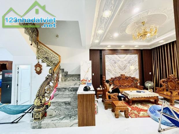 Bán biệt thự HXH Trịnh Đình Trọng, Phú Trung, Tân Phú, 156m2, 5 tầngm ngang 7,7m, nở hậu - 3