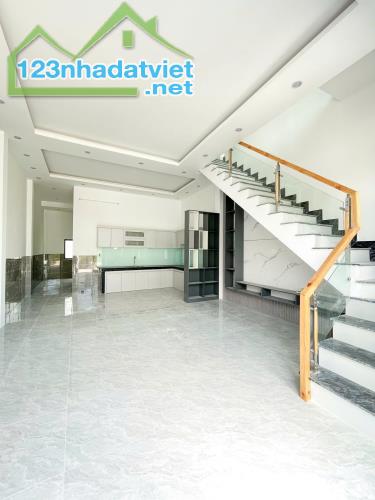 bán gấp căn nhà 100m2 3PN cuối đường Huỳnh Văn Nghệ sổ riêng thổ cư 100% 🏡 - 1