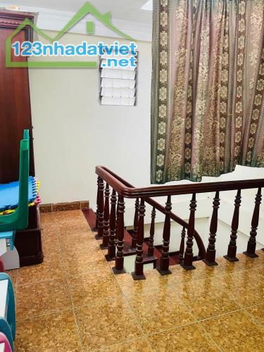 Bán nhà Ô Chợ Dừa, quận Đống Đa, 26m2 x 5 tầng ô tô đỗ sát nhà, cách phố 20m, 6 tỷ ở ngay! - 3