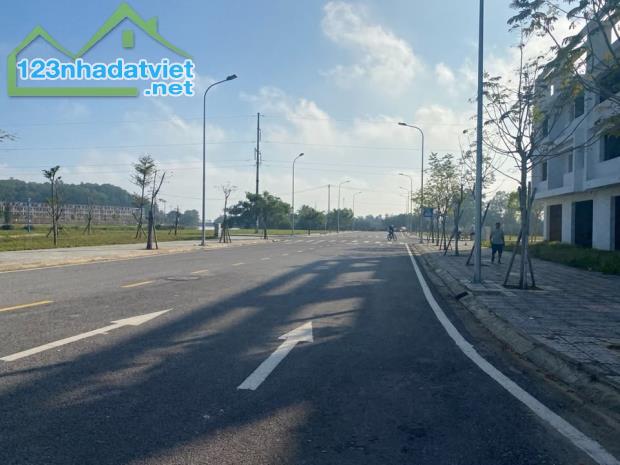 CẦN RA NHANH LÔ ĐẤT MB6194 QUẢNG THỊNH – VIEW THƯƠNG MẠI, GIÁ CỰC TỐT CHO NHÀ ĐẦU TƯ!