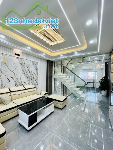 CẦN BÁN NHÀ MỚI - HIỆN ĐẠI - Đường 8M - TÂN THỚI HIỆP -  Quận 12 -SÁT vách GÒ VẤP. ❗60m2 c - 2