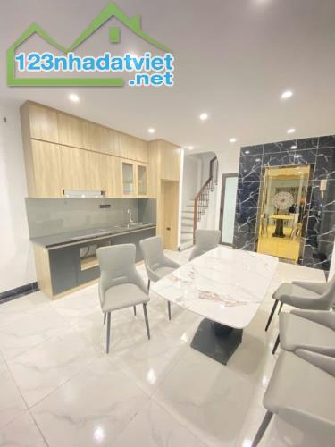 Bán nhà phố Phú Đô, Nam Từ Liêm, Dt 35m2, 6 tầng thang máy mới tinh. - 2