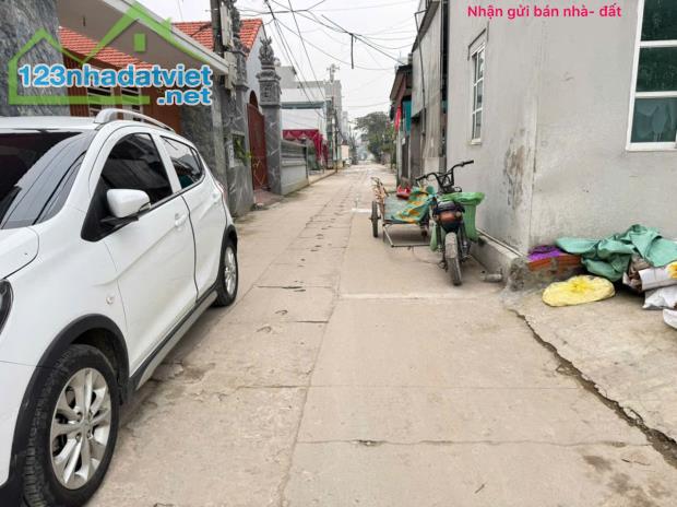 Bán đất tổ 9, Quang Minh, Mê Linh, HN. Siêu nhỏ, siêu hiếm. Full thổ cư, oto đỗ cửa. DT - 1