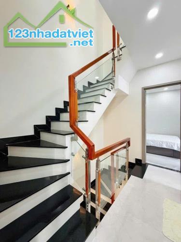 NHÀ ĐẸP✨ 4❌12M², 2 TẦNG, 3PN, HẺM Ô TÔ, GÒ VẤP, NHỈNH 4.X TỶ TL - 4