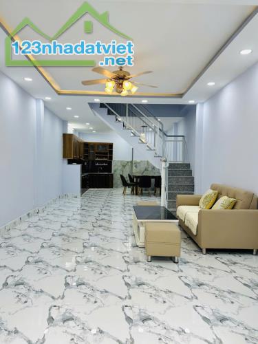 BÁN NHÀ HẼM XE HƠI NỞ HẬU TÀI LỘC, HUỲNH TẤN PHÁT QUẬN 7, 2 TẦNG, 64M2 CHỈ 6.39 TỶ