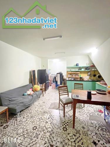 Bán Nhà hẻm xe hơi Lâm Văn Bền Q7