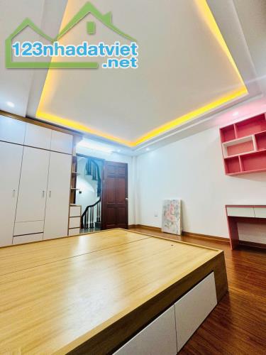 Chính chủ cần tiền bán nhà Lê Đức Thọ 42m2 5 tầng giá 7 tỷ - O tô đỗ cổng - Nội thất đầy đ - 5