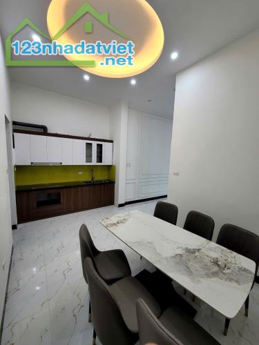 Nhà 2 mặt thoáng - 54m2 - 4tầng – 8.5 tỷ - Xa La HĐ – oto tránh 10m - 4