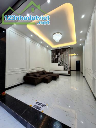 Nhà 2 mặt thoáng - 54m2 - 4tầng – 8.5 tỷ - Xa La HĐ – oto tránh 10m - 3