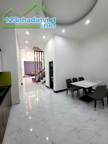 Nhà 2 mặt thoáng - 54m2 - 4tầng – 8.5 tỷ - Xa La HĐ – oto tránh 10m - 1
