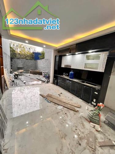 Nhà đẹp tuyến 2 Võ Nguyên Giáp, 97m 4.5 tầng, độc lập, Thang Máy, Giá 8.6 tỉ, gần AEON - 2