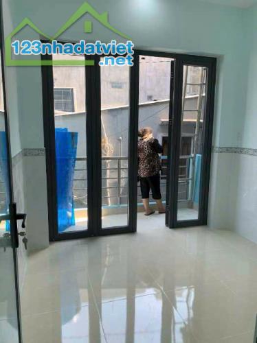 Bán nhà gần Thống Nhất, Gò Vấp, 44m2, hẻm rộng, nhỉnh 3 tỷ - 1